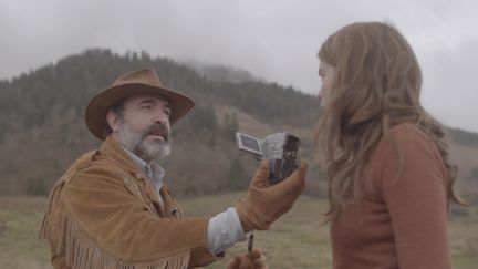 Jean Dujardin et Adèle Haenel dans "Le Daim" (Atelier de production)