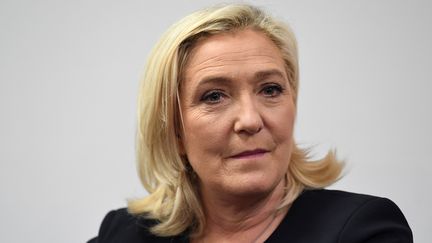 Marine Le Pen, candidate du Rassemblement national, le 1er février 2022 à Brest (Finistère) (FRED TANNEAU / AFP)