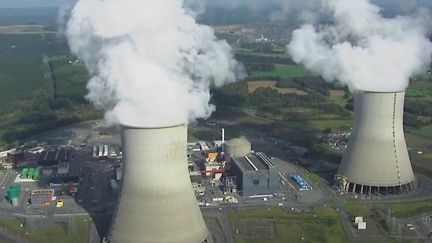 EDF a décelé une importante fissure à la centrale nucléaire de Penly, à côté de Dieppe, en Seine-Maritime. L'autorité de contrôle parle d’un problème sérieux. (France 2)