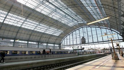 La verrière de la gare Saint-Jean à Bordeaux. (LARTIGUE STEPHANE / MAXPPP)