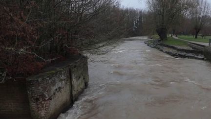 Inondations dans le Pas-de-Calais : le département de nouveau placé en vigilance orange pluie et inondation (France 2)