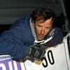 Le coureur Alain Gautier &agrave; son arriv&eacute;e &agrave; Saint-Nazaire (Loire-Atlantique), lors de la Solitaire du Figaro&nbsp;en 2003. (MAXPPP)