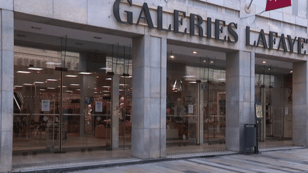 Commerce : l’avenir incertain des salariés des Galeries Lafayette (FRANCE 3)