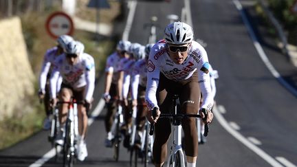 Michael Schär, le coureur suisse de la formation AG2R-Citroen, a été disqualifié sur le Tour des Flandres ce dimanche 4 avril. (JOSE JORDAN / STR)