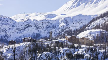 La coulée de neige a traversé des zones skiables de Tignes (Savoie). (JACQUES PIERRE / HEMIS.FR)