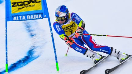 Alexis Pinturault lors du deuxième géant d'Alta Badia lundi 20 décembre en Italie. (TIZIANA FABI / AFP)