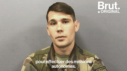 Ils ne sont que 200 dans l’armée française à exercer ce métier. Les snipers ou tireurs d’élite ont une spécificité : armés d’un équipement à la pointe de la technologie, ils peuvent neutraliser une cible personnelle jusqu’à une distance de 1500 mètres. Pour une cible comme un véhicule léger, la distance peut aller jusqu’à 1800 mètres.