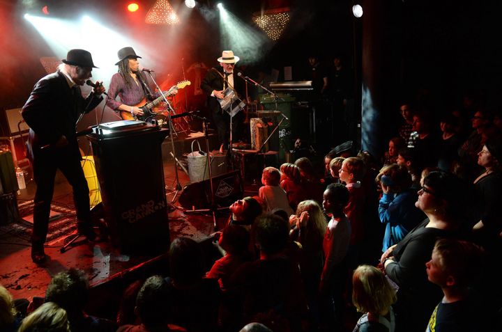 Le concert des familles le 5 décembre avec Grand Cannon, trio de septuagénaires suisses, aux Trans Musicales.
 (Thomas BREGARDIS/PHOTOPQR/OUEST FRANCE)