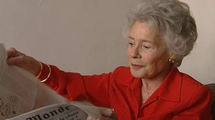 Claude Sarraute, femme de lettres et journaliste pendant 35 ans au journal Le Monde, est décédée à l'âge de 95 ans, mardi 20 juin. (FRANCEINFO)