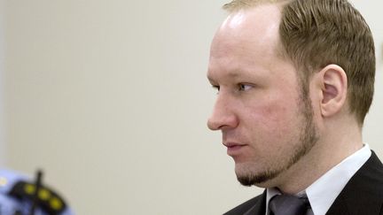 Anders Behring Breivik au tribunal d'Oslo, le 9 mai 2012. (DANIEL SANNUM LAUTEN / AFP)