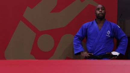 Teddy Riner après sa défaite&nbsp;face au Russe Tamerlan Bashaev, le 30 juillet 2021.&nbsp; (JACK GUEZ / AFP)