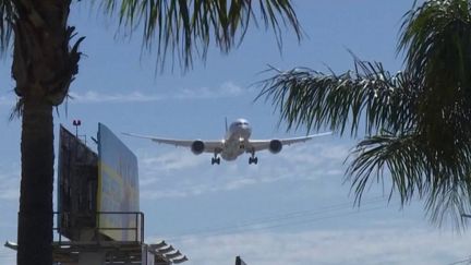 Aux&nbsp;États-Unis, depuis la réouverture des frontières en novembre dernier, les touristes affluent. La destination est si prisée que de nouvelles lignes sont créées.&nbsp; (CAPTURE D'ÉCRAN FRANCE 2)