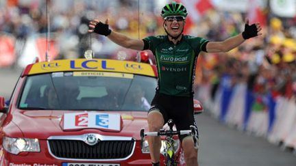 Pierre Rolland (Europcar) vainqueur au sommet de l'Alpe-d'Huez en 2011