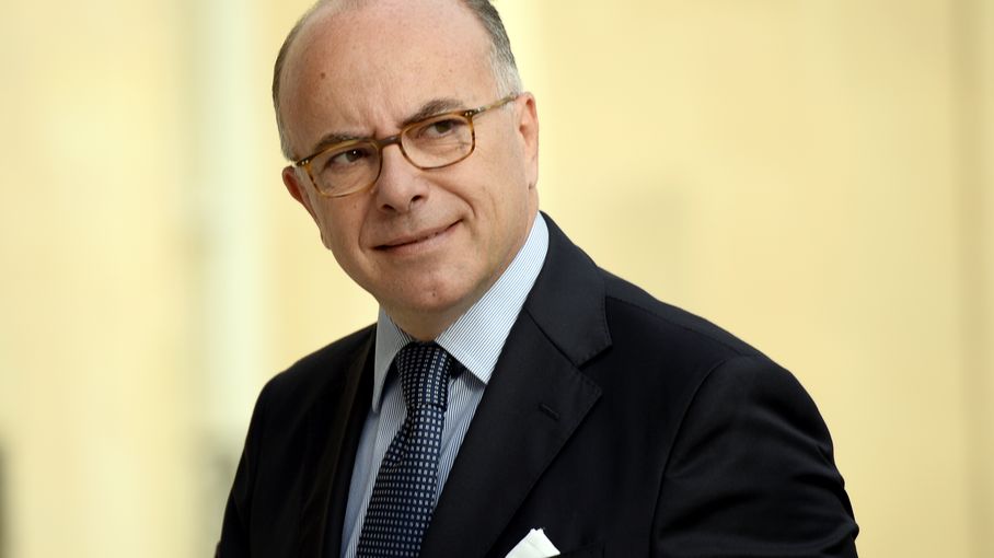 Remaniement : Huit Choses à Savoir Sur Bernard Cazeneuve, Le Nouveau ...