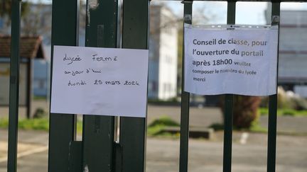 De nombreux établissement scolaires ont fermé cette semaine à la suite d'une alerte à la bombe, comme le lycée Laurent Lavoisier, à Mulhouse le 25 mars 2024. (VINCENT VOEGTLIN / MAXPPP)