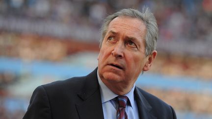 Gérard Houllier a entraîné le PSG et Liverpool, deux clubs qui s'affrontent mardi en Ligue des champions (MICHAEL REGAN / GETTY IMAGES EUROPE)