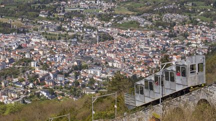 Le funéculaire reliant Lourdes (Hautes-Pyrénées) au Pic du Jer, le 15 avril 2014. (BARRERE JEAN-MARC / HEMIS.FR / AFP)