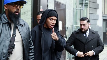 Kylian Mbappé dénonce une rumeur le liant indirectement à une affaire de viol en Suède