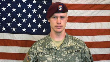 Bowe Bergdahl sur une photo dat&eacute;e de 2009, fournie par l'arm&eacute;e am&eacute;ricaine, &agrave; l'annonce de sa lib&eacute;ration, le 1er juin 2014. (US ARMY / AFP)