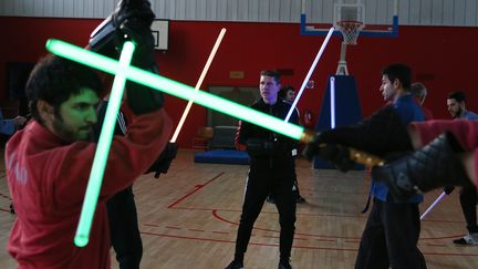 Cours de sabre laser au Creps de Wattignies (Nord). (MAXPPP)