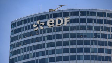 Les bureaux d'EDF à la Défense&nbsp;(Hauts-de-Seine), le 12 février 2022.&nbsp; (ERIC BERACASSAT / HANS LUCAS / AFP)