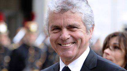 Claude S&eacute;rillon, le 15 mai 2012, lors de son arriv&eacute;e &agrave; l'Elys&eacute;e pour la c&eacute;r&eacute;monie d'investiture de Fran&ccedil;ois Hollande. (LIONEL BONAVENTURE / AFP)