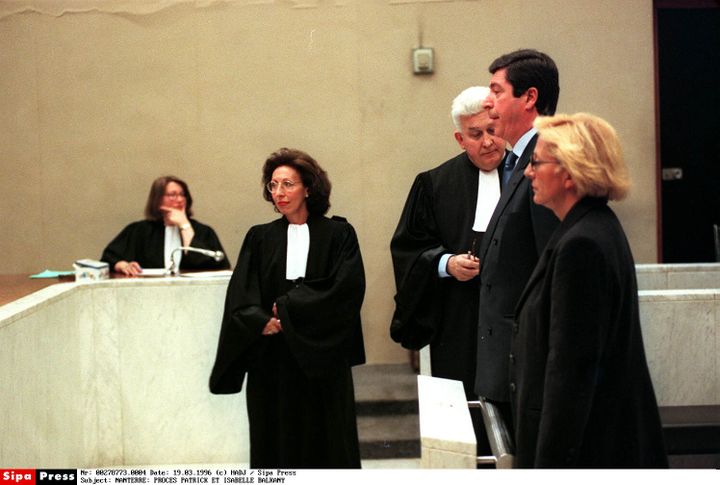 Patrick et Isabelle Balkany devant le tribunal correctionnel de Nanterre (Hauts-de-Seine), le 19 mars 1996. (HADJ / SIPA)