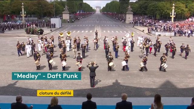 Quand l'armée française joue Daft Punk #14juillet bit.ly/2t9WPxc