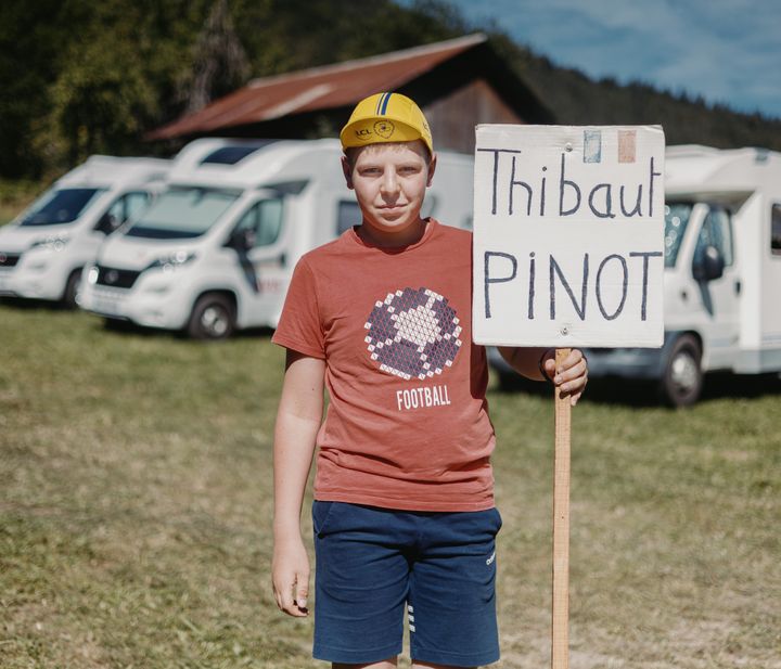 Erwan Launay, spectateur rencontré entre Morzine et Megève (Haute-Savoie), le 12 juillet 2022, lors de la 10e étape du Tour France. (PIERRE MOREL / FRANCEINFO)