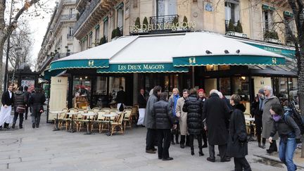 Le prix des deux Magots est remis dans le café de Saint-Germain-des-Près, en 2011
 (BENAROCH/SIPA)