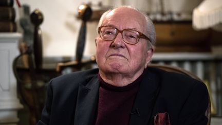 Jean-Marie Le Pen le 9 janvier 2019 à son domicile de Saint-Cloud, dans les Hauts-de-Seine. (CHRISTOPHE ARCHAMBAULT / AFP)