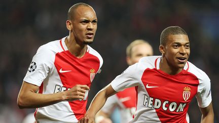 Les attaquants monégasques Fabinho et Mbappé lors de la&nbsp;8e de finale retour de la Ligue des champions&nbsp;contre Manchester City, le 15 mars, au Stade Louis II, à Monaco.&nbsp; (VALERY HACHE / AFP)