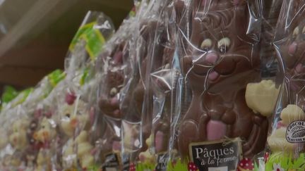 Pâques : les industriels du chocolat se livrent bataille dans les rayons (France 2)