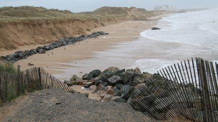 Les dunes de la c&ocirc;t&eacute; vend&eacute;enne de la Tranche-sur-Mer &agrave; Saint-Hilaire-de-Riez ont particuli&egrave;rement souffert durant les temp&ecirc;tes de janvier 2014.&nbsp; (  MAXPPP)