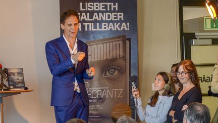 David Lagercrantz présente "Millenium 4" à la presse suédoise le 26 août.
 (FREDRIK SANDBERG / TT NEWS AGENCY / AFP)