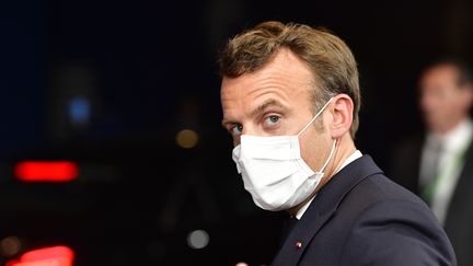 Le président de la République, Emmanuel Macron, le 18 juillet 2020 à Bruxelles (Belgique). (JOHN THYS / AFP)