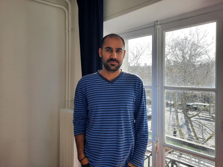 Sayed Zuhair Mousavi, director, screenwriter and journalist, in his studio at the Cité Internationale des Arts in Paris.  (ANNE CHEPEAU / RADIO FRANCE)