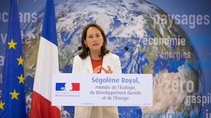 &nbsp; (Ségolène Royal a tenu une conférence de presse à une semaine du début de la COP21 à Paris © MaxPPP)