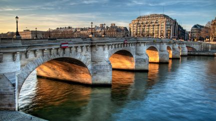 La Seine, Le Pont-Neuf et La Samaritaine en mars 2011.&nbsp; (ROMAIN VILLA PHOTOGRAPHE / MOMENT OPEN / GETTY IMAGES)