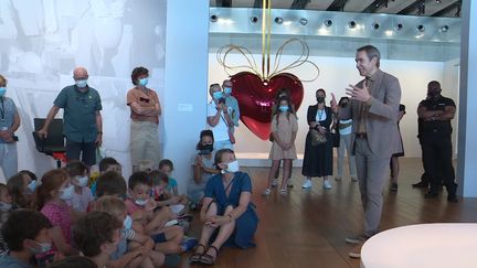 À l’occasion de la rétrospective qui lui est consacrée au Mucem, l’artiste américain a passé deux jours dans la cité phocéenne. L’occasion de rencontrer le très jeune public et de parler de son travail.