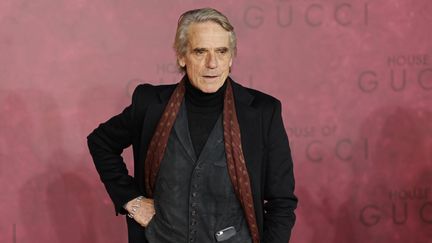 L'acteur britannique Jeremy Irons à Londres le 9 novembre 2021. (TOLGA AKMEN / AFP)