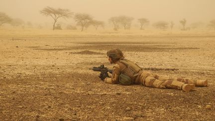 Un soldat français dans la région de Gourma, au Mali, le 26 mars 2019. (DAPHNE BENOIT / AFP)