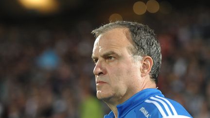 Marcelo Bielsa cherchera à se relancer vendredi contre Lorient  (NICOLAS TUCAT / AFP)