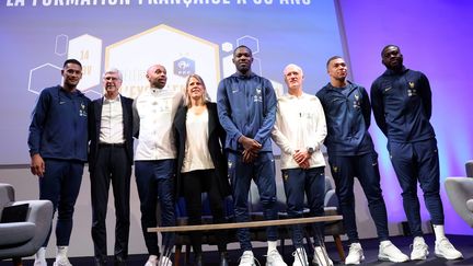 Alphonse Aréola, Arsène Wenger, Thierry Henry, Sabrina Viguier, Marcus Thuram, Didier Deschamps, Kylian Mbappé et Youssouf Fofana lors de la journée consacrée aux 50 ans de la formation à la française à Clairefontaine, le 14 novembre 2023. (MAXPPP)