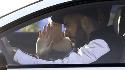 &nbsp; (Les enquêteurs disposent d'une écoute téléphonique entre Karim Benzema et l'un des maîtres-chanteurs présumés © MaxPPP)