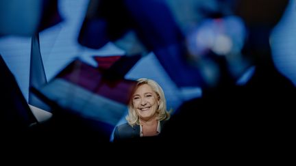 Marine Le Pen, dimanche 10 avril à son QG du bois de Vincennes, quelques minutes après l'annonce des résultats du premier tour de l'élection présidentielle. (PIERRE MOREL / FRANCEINFO)