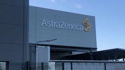 L'usine pharmaceutique AstraZeneca à Dunkerque (Nord), le 17 janvier 2020.&nbsp; (EMMANUEL BOUIN / RADIOFRANCE)