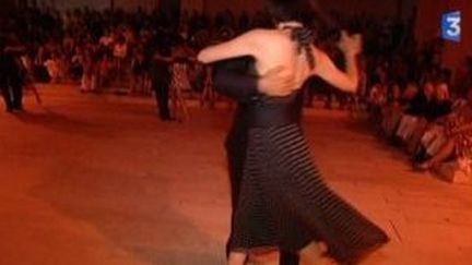 Premier festival de tango argentin en Corse, à Bonifacio
 (Culturebox)