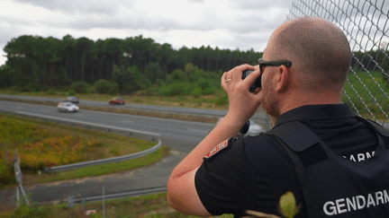 Vacances : de nombreux contrôles de police sur les routes pour le week-end de chassé-croisé