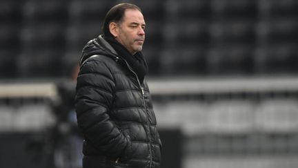 Stéphane Moulin, le 14 janvier 2021, au stade Raymond-Kopa d'Angers. (JEAN-FRANCOIS MONIER / AFP)